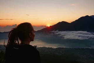 Mt. Batur : All-Inclusive Sunrise Trekking & Swing Ticket