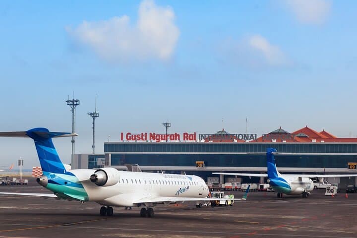 Private Arrival Transfer: Bali Airport to Kuta, Legian, Seminyak and Nusa Dua — photo 1 of 8
