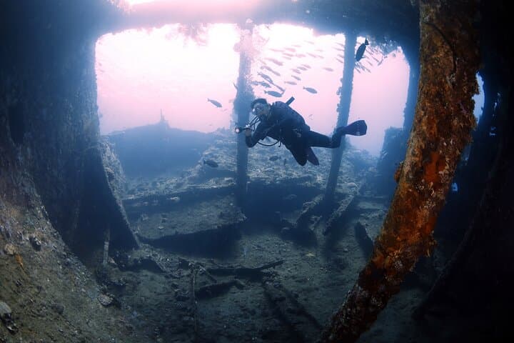 Shipwreck Diving in Tulamben — photo 1 of 9
