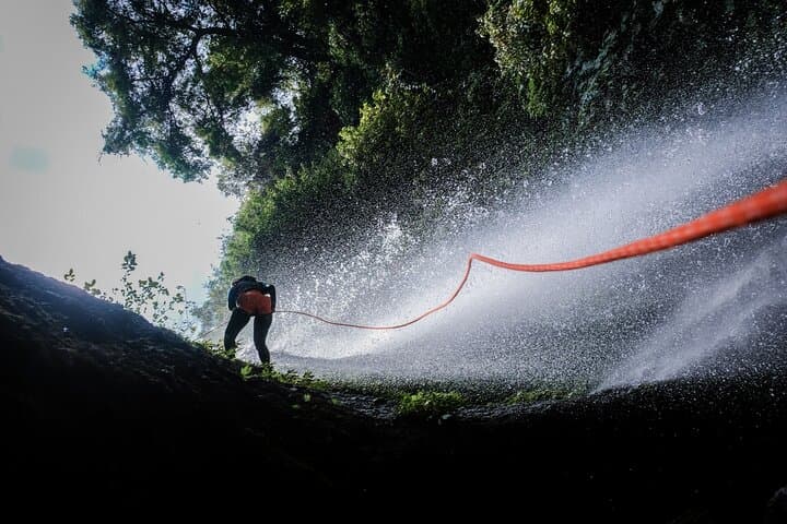 Intermediate canyoning trip in Bali "Aling Canyon" — photo 1 of 6