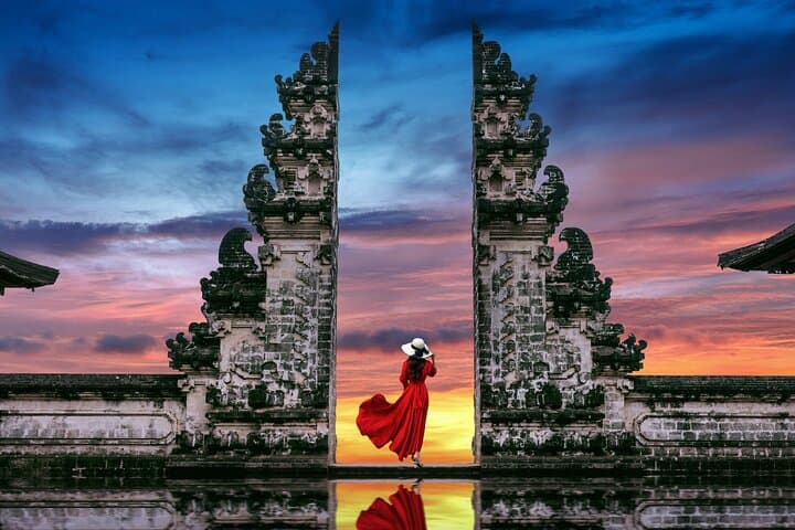 Gate of Heaven at Lempuyang Temple and East Bali Tour — photo 1 of 6