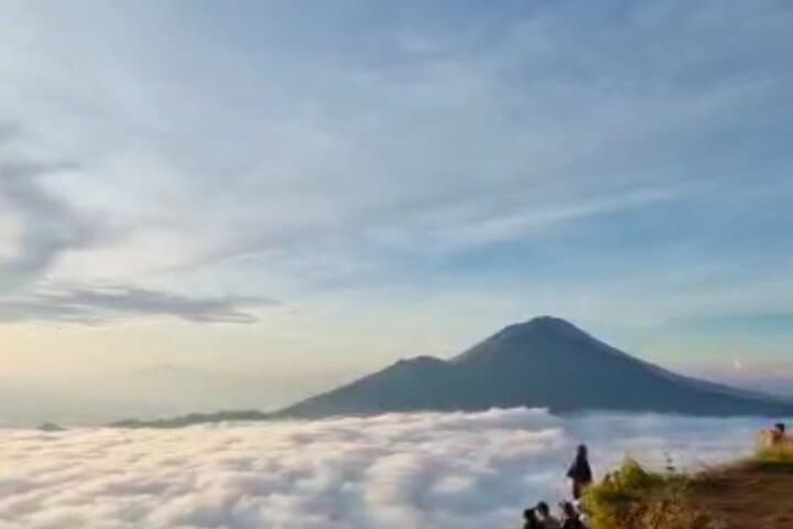 Batur: Sunrise Mountain and Jeep Trekking — photo 1 of 13