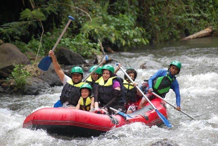 Daily Activity Adventure Ayung White Water Rafting — photo 1 of 6
