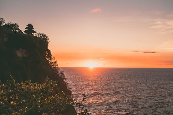 Uluwatu Sunset & Kecak Dance Show with Jimbaran Dinner — photo 1 of 22
