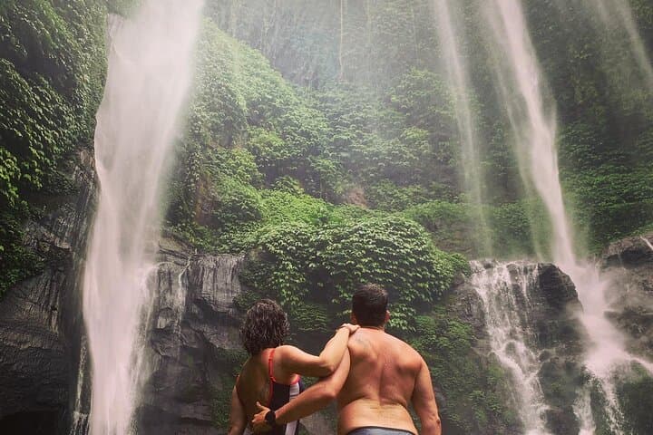 Bali: Sekumpul Waterfall and Handara gate Heaven — photo 1 of 8
