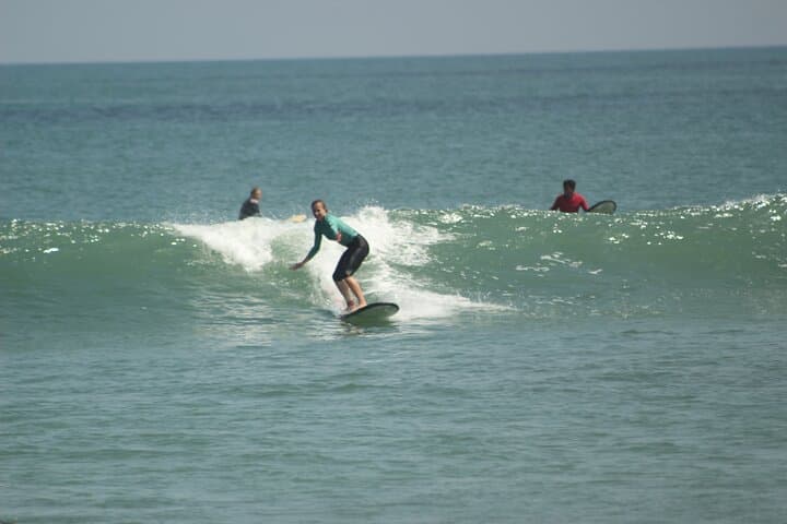 Private surf lesson by Malu Surf — photo 1 of 6