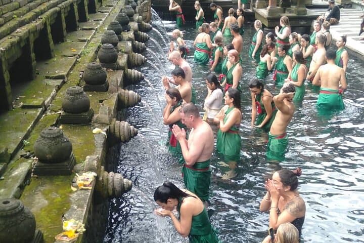 Skip the Line Tirta Empul Temple Entrance Ticket All Inclusive — photo 1 of 39