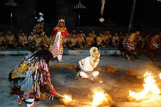 Uluwatu Sunset Kecak Fire Dance Show, Bali Temple, include Dinner