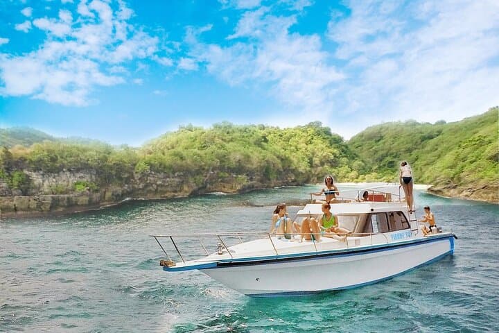 Private Boat Trip Bali Nusa Penida — photo 1 of 10
