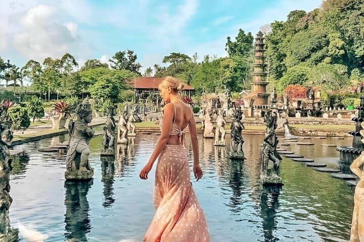 Bali Instagramable Tour: Gates of Heaven Lempuyang - Water Palace - Waterfall — photo 1 of 22