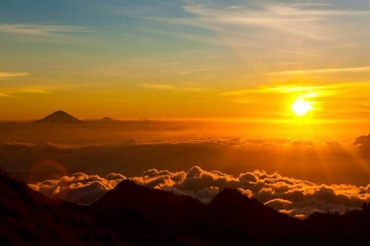 Mount Agung sunrise trekking in Bali — photo 1 of 4