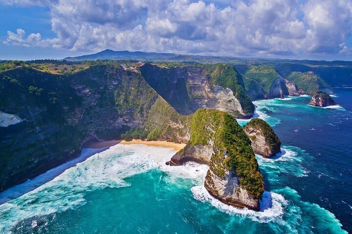 Ultimate Nusa Penida Helicopter Tour — photo 1 of 5