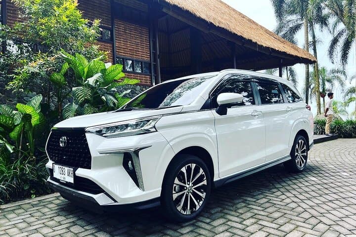 Private Car Charter in Bali with an English-speaking Driver — photo 1 of 24