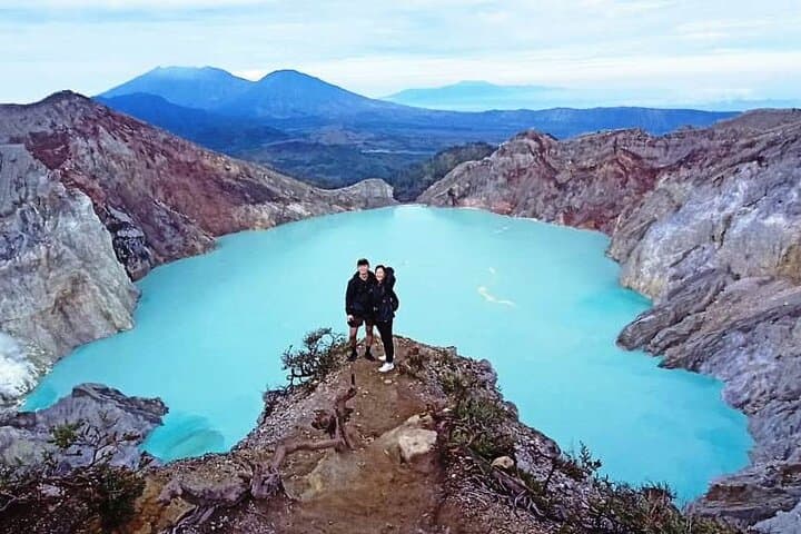 Bali-Ijen Blue Fire-Tumpaksewu waterfall-Bromo-All Entrance Incl. — photo 1 of 3