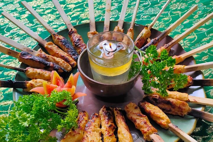 Ubud: Paon Bali Cooking Class and Batuan Temple Tour — photo 1 of 43