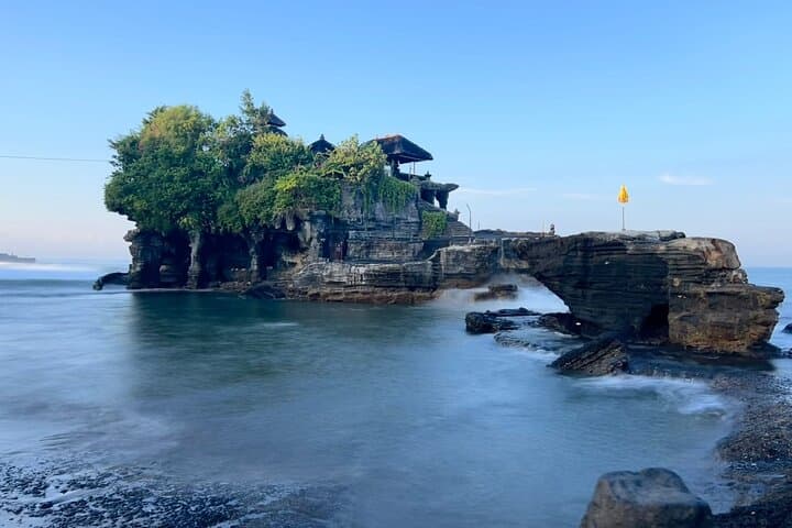 Tanah Lot Tour: Discover Bali’s Iconic Temple and Stunning Views — photo 1 of 12