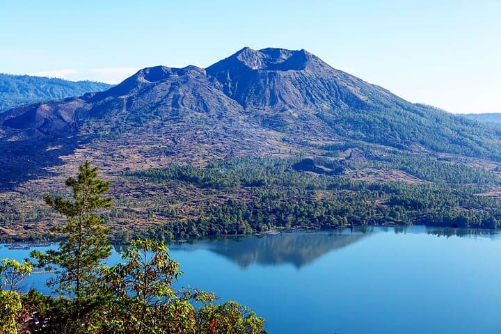 Mount Batur Sunrise Trekking With Breakfast on The Top — photo 1 of 5