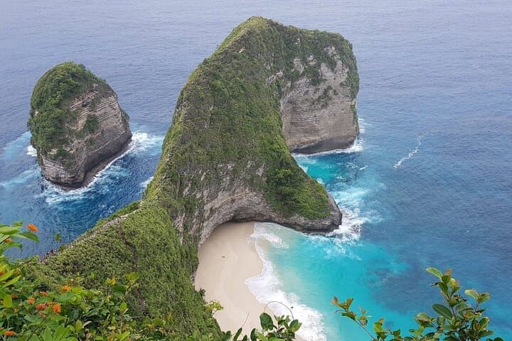 Discover West Part of Nusa Penida — photo 1 of 6