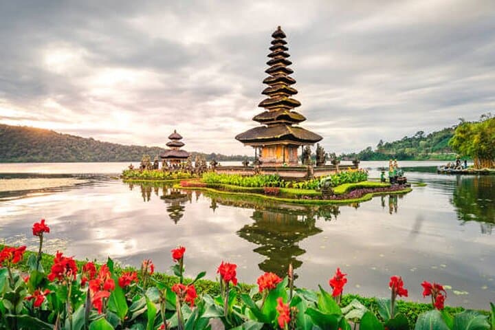 Full Day Tour Bedugul Sightseeing and Tanah Lot Temple — photo 1 of 15