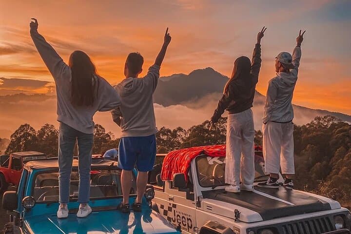 Mount Batur Jeep Sunrise & Hot Spring - All Inclusive Tour — photo 1 of 12