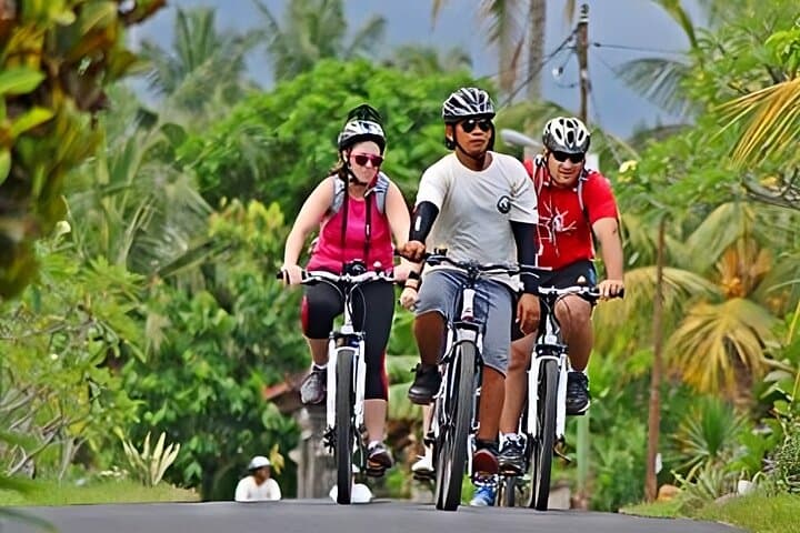 Bali Cycling and Uluwatu Tour: Explore the Island's Hidden Gems — photo 1 of 9