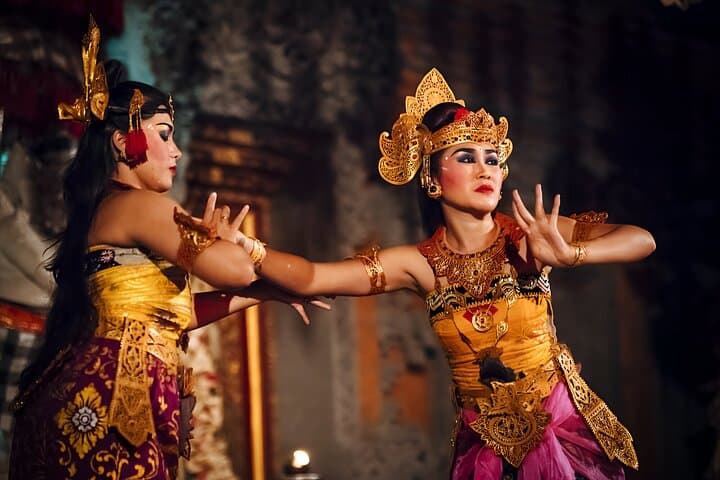 Ubud Night Half Day Trip with Legong Dance Performance — photo 1 of 11