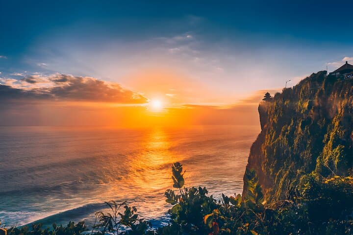 Uluwatu Temple, Kecak Dance and Jimbaran Seafood Dinner Tour — photo 1 of 10