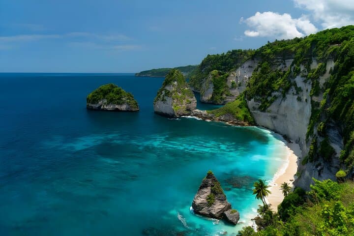 Diamond Beach & East Nusa Penida Tour from Bali — photo 1 of 8