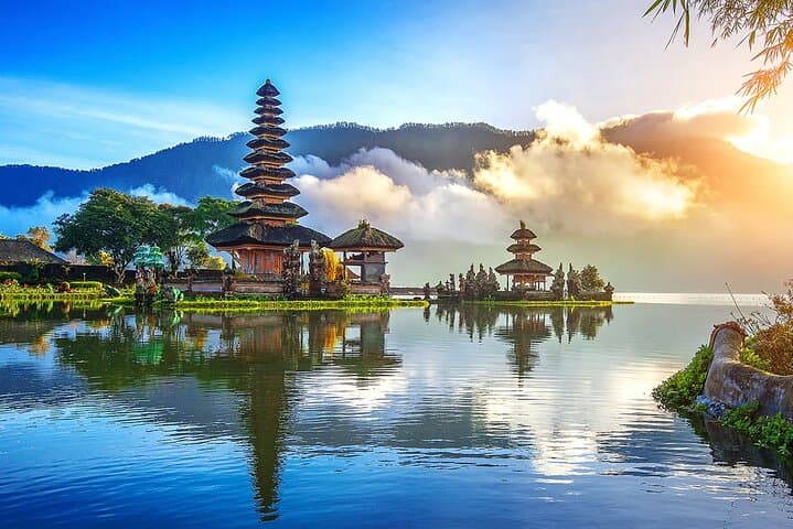 Private Tour Bedugul and Tanah Lot Temple incl Ticket — photo 1 of 4