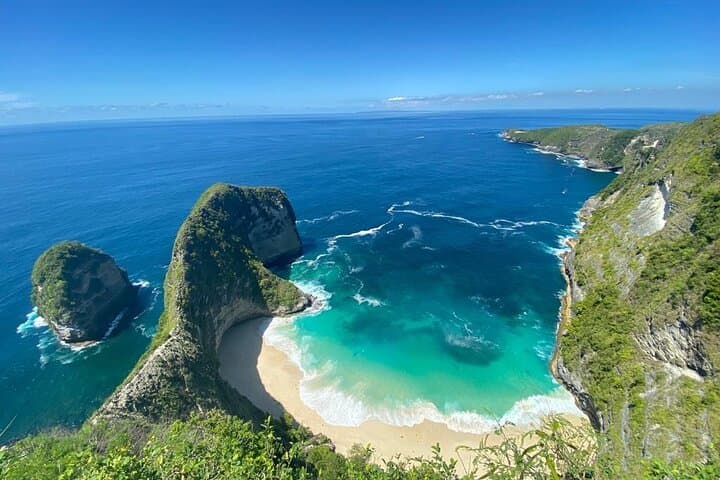 Legendary Scenic Spots Of Nusa Penida Private Guided Day Tour — photo 1 of 27
