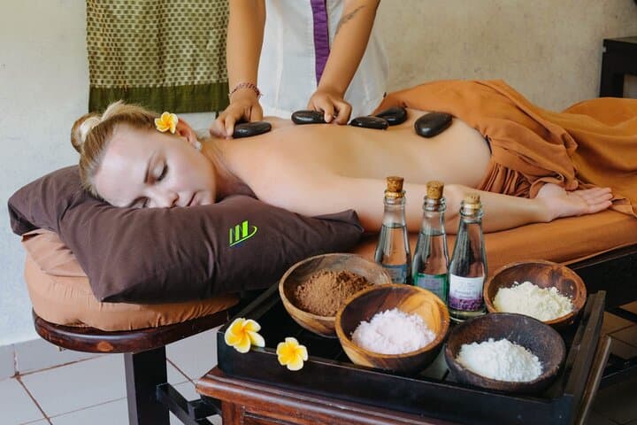 2-hour Warm Stone Massage in Nusa Dua — photo 1 of 10
