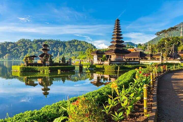 West of Bali: Bedugul, Jatiluwih Rice Terrace & Tanah Lot Temple — photo 1 of 9