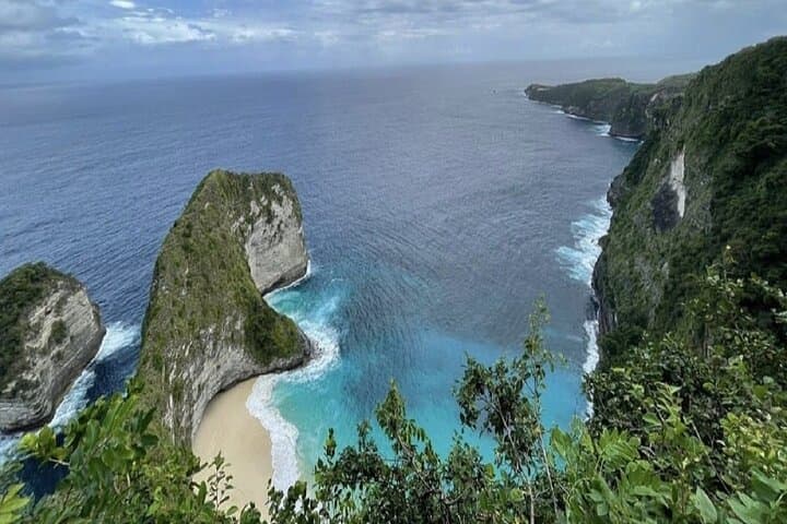 2 Days 1 Night Bali Nusa Penida Private Tour with Transfer — photo 1 of 25
