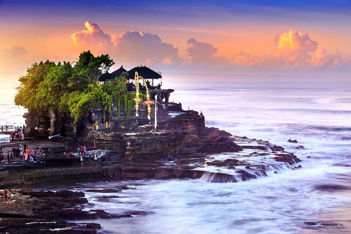 Glorious Tanah Lot Sunset Tour — photo 1 of 6