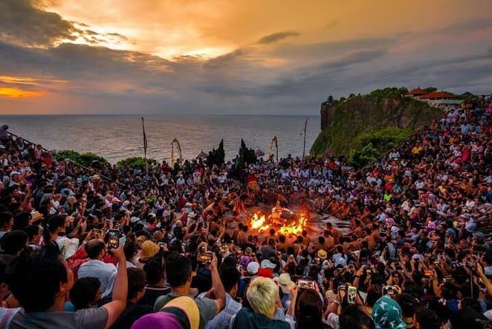 South Bali Beach & Uluwatu Sunset Tour with Kecak Dance Show — photo 1 of 23