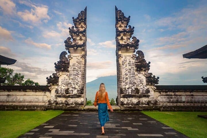 Lempuyang Temple and Water Palace Tours — photo 1 of 19