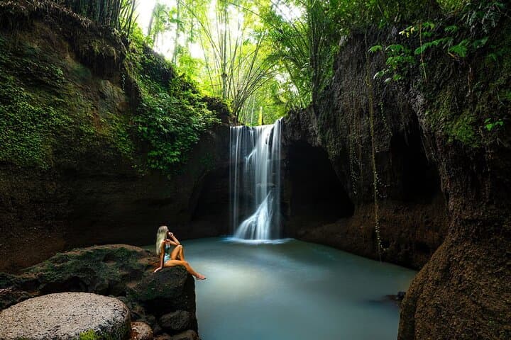 Bali Blue Lagoon Snorkeling and Waterfall Day Tour with Lunch — photo 1 of 11