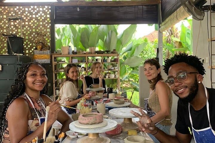Ubud Pottery Ceramic Class in Bali — photo 1 of 9