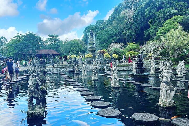 Bali Lempuyang Temple, Water Palace, and Waterfall Tour — photo 1 of 6