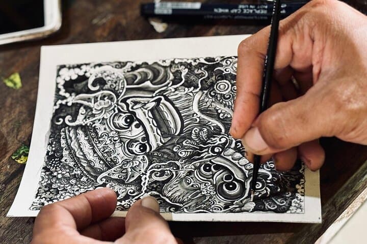Threads of Tradition: A Miniature Keliki Painting Experience — photo 1 of 15