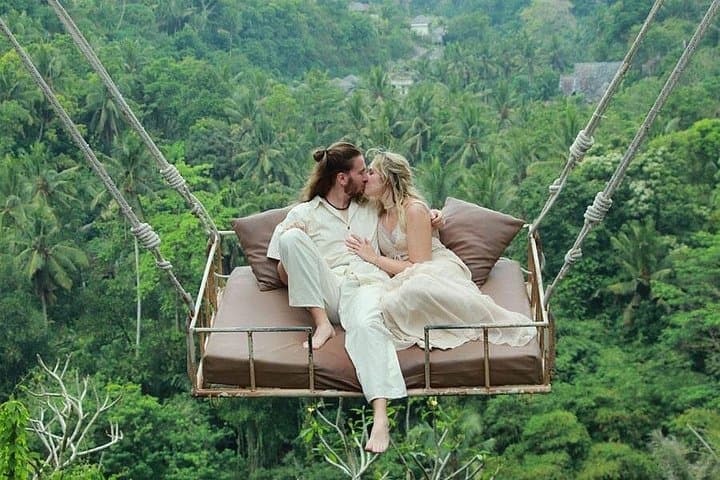 Best Instagrammable: Swing in Bali — photo 1 of 7