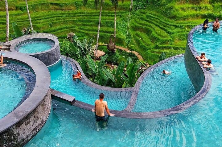 Ubud Monkey Forest & Cretya Bali Tour — photo 1 of 7