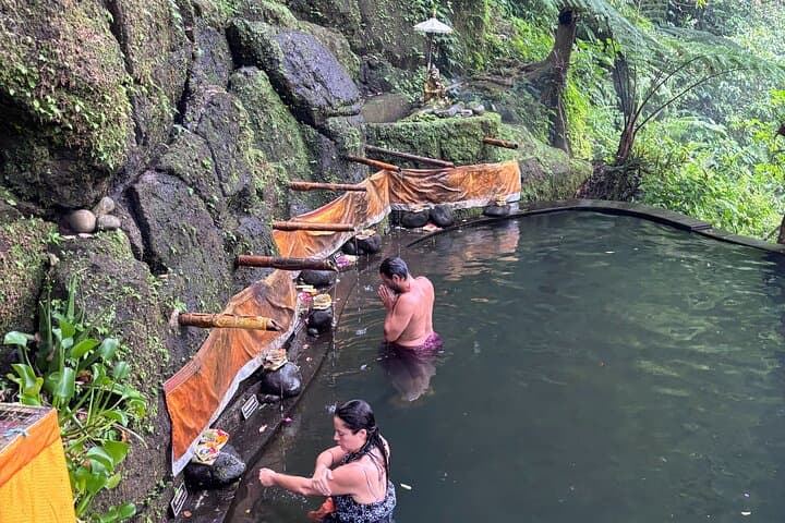 Karma Healing Journey in the Heart of Bali — photo 1 of 15