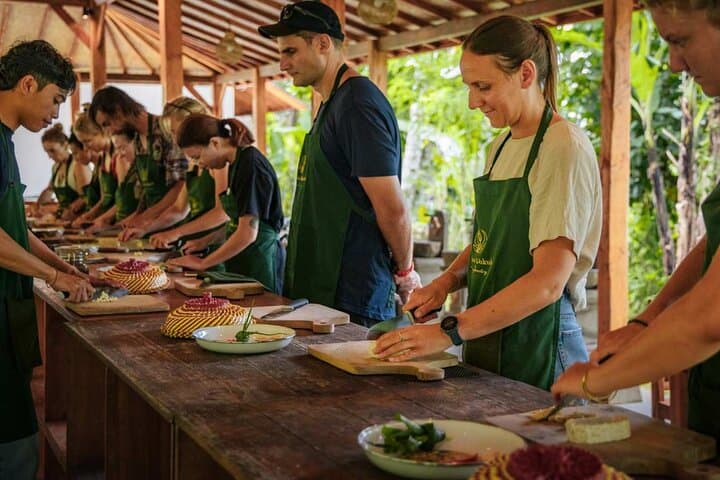 Balinese Cooking Class Market Farm and Traditional House — photo 1 of 6