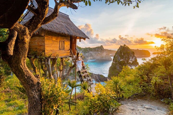 Nusa Penida: Sunset/Sunrise Private Tour depart From Nusa Penida — photo 1 of 8