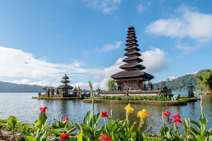 Explore North Bali (Temple, Waterfall, Rice Terrace) — photo 1 of 7