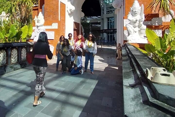 Private Bali Airport Transfer: Hassle-Free Pickup & Comfortable — photo 1 of 10