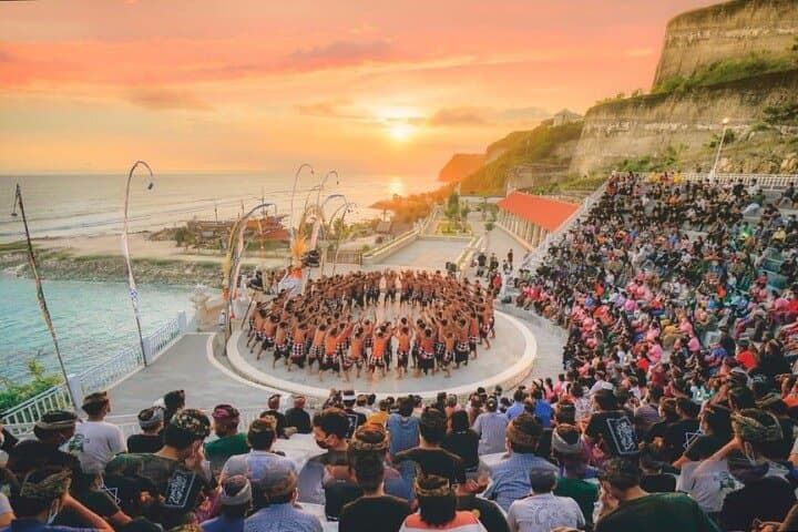 Uluwatu Tour with Watersports & Kecak Dance – All-Inclusive — photo 1 of 6