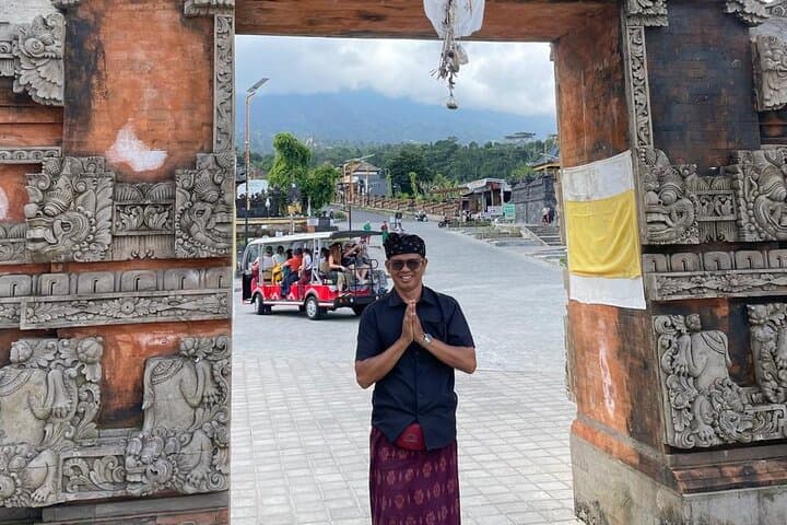 Get Your Personal Tour Guide to Explore Beautiful island of Bali — photo 1 of 27