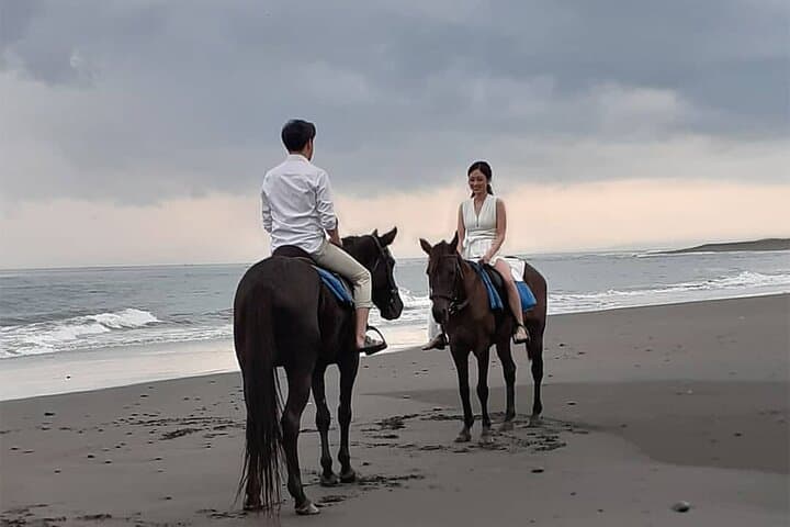 Horseback Riding on the Beach in Bali — photo 1 of 7